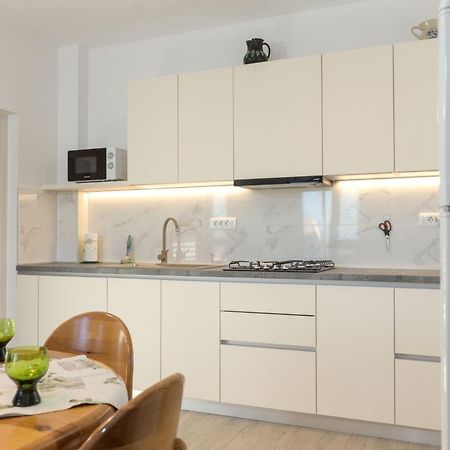 Apartment Bellevue - Pul331 By Interhome Pjescana Uvala Bagian luar foto